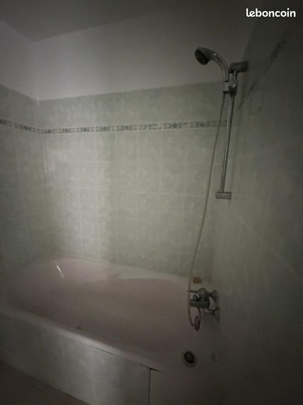 Appartement à louer, 70m², Menton