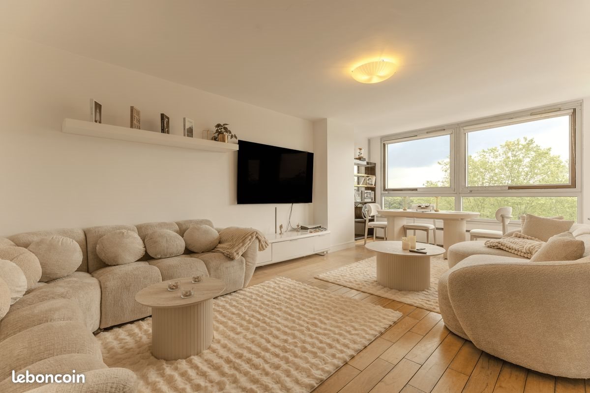 Appartement à louer, 70m², Puteaux