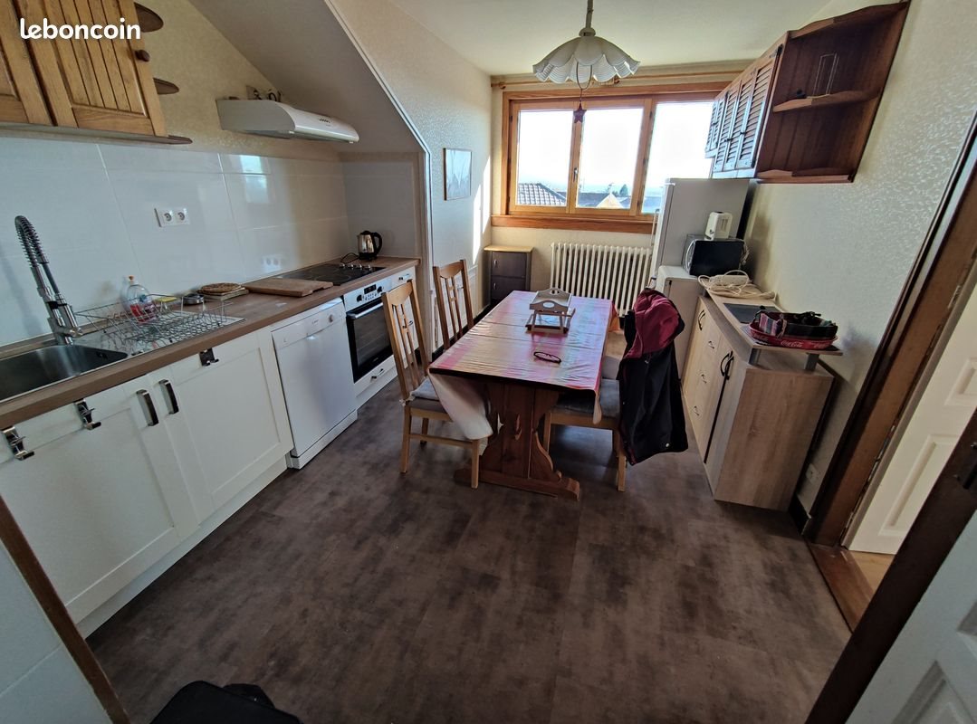 Appartement à louer, 110m², Cessy