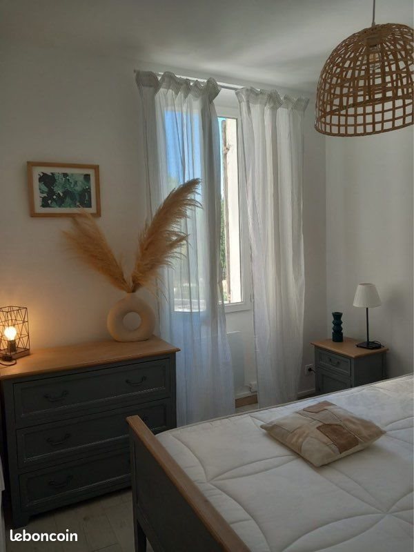 Appartement à louer, 27m², Marseille 8ème