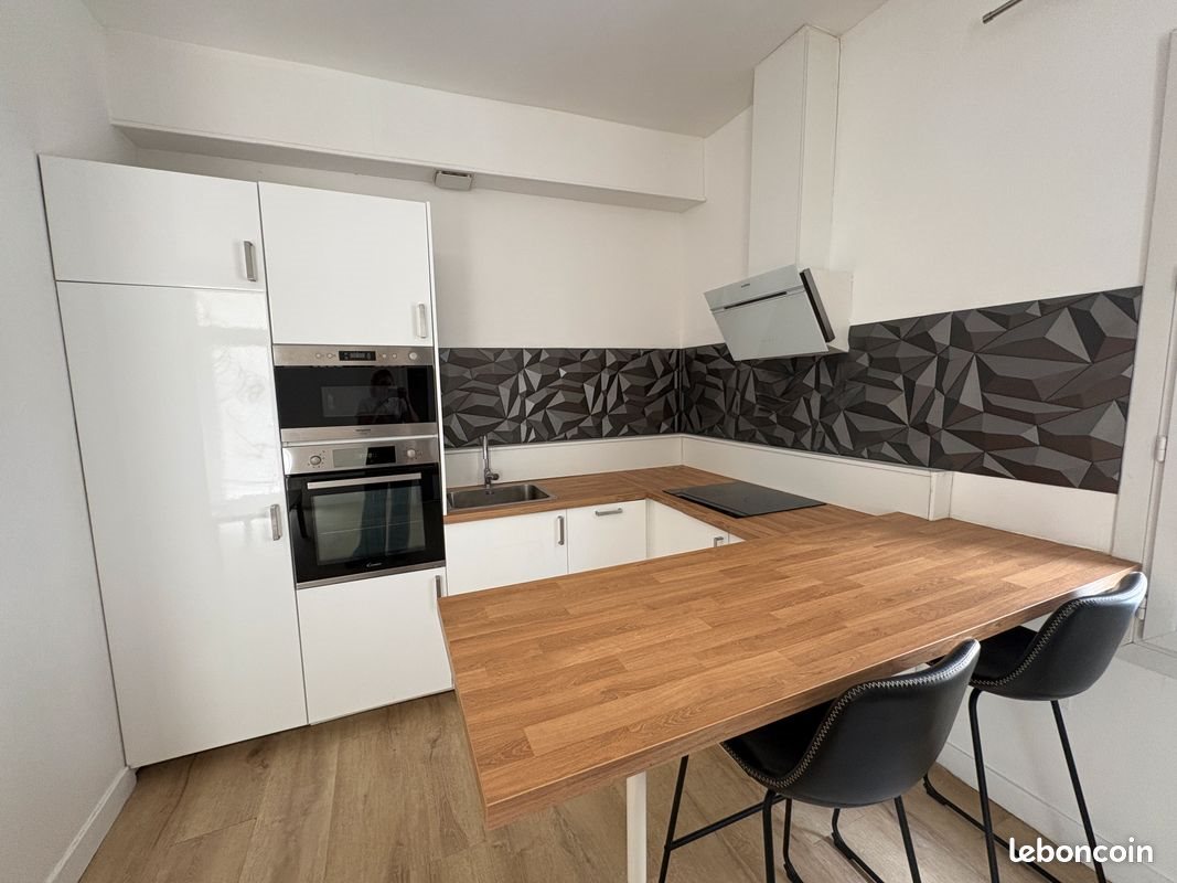 Appartement à louer, 28m², Nîmes