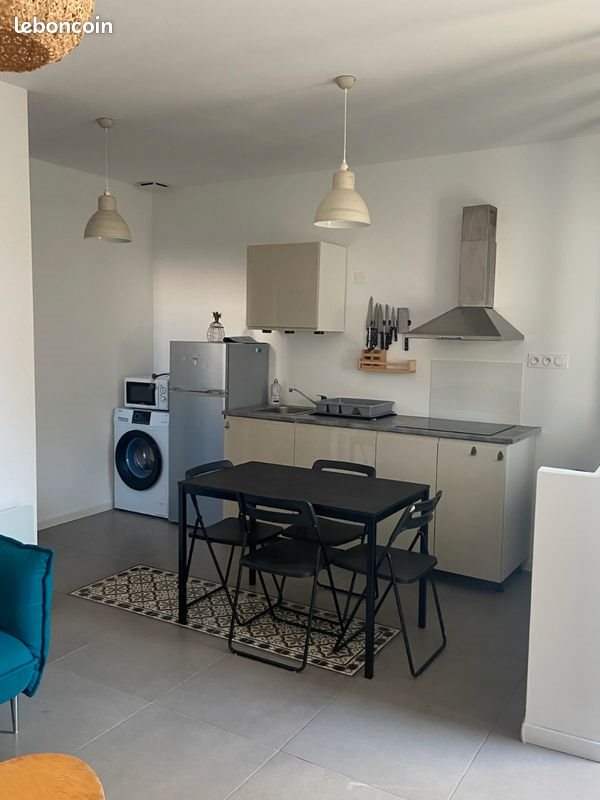 Appartement à louer, 38m², Nîmes
