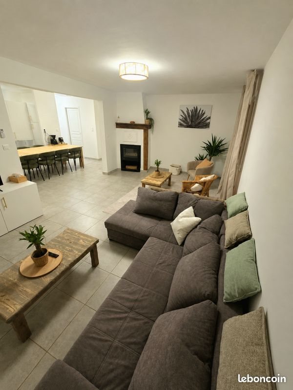 Appartement à louer, 107m², Saint-Quentin-la-Poterie