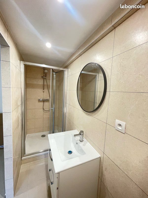 Appartement à louer, 25m², Loyettes