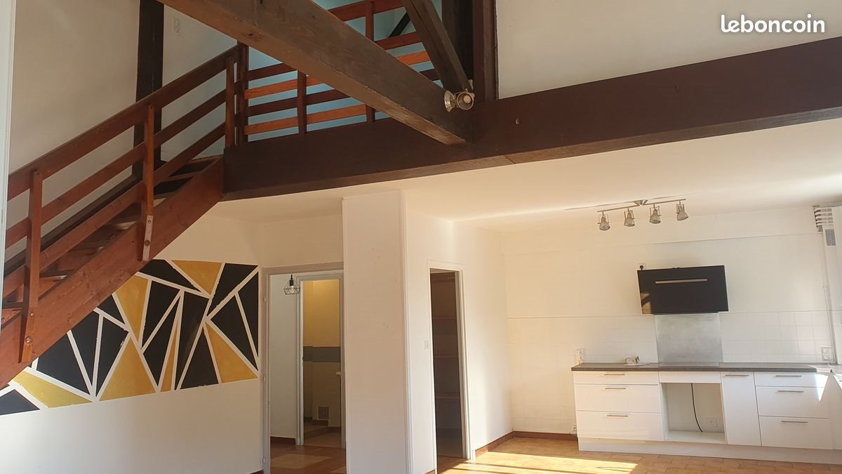 Appartement à louer, 90m², Neyron