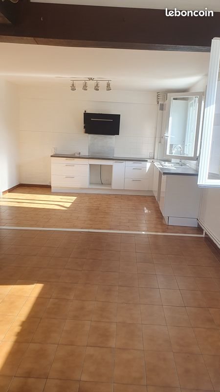 Appartement à louer, 90m², Neyron