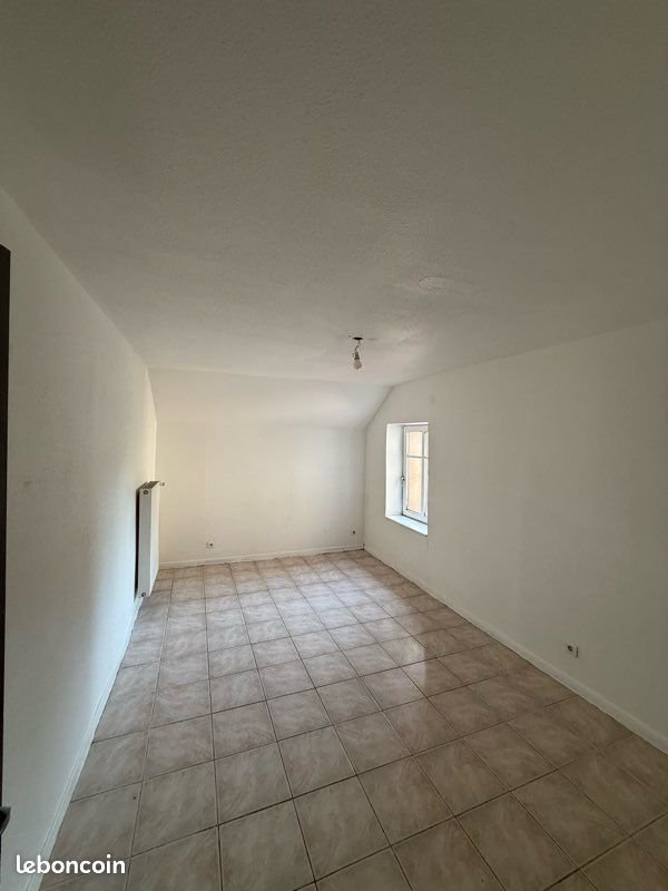 Appartement à louer, 104m², Magny-Danigon