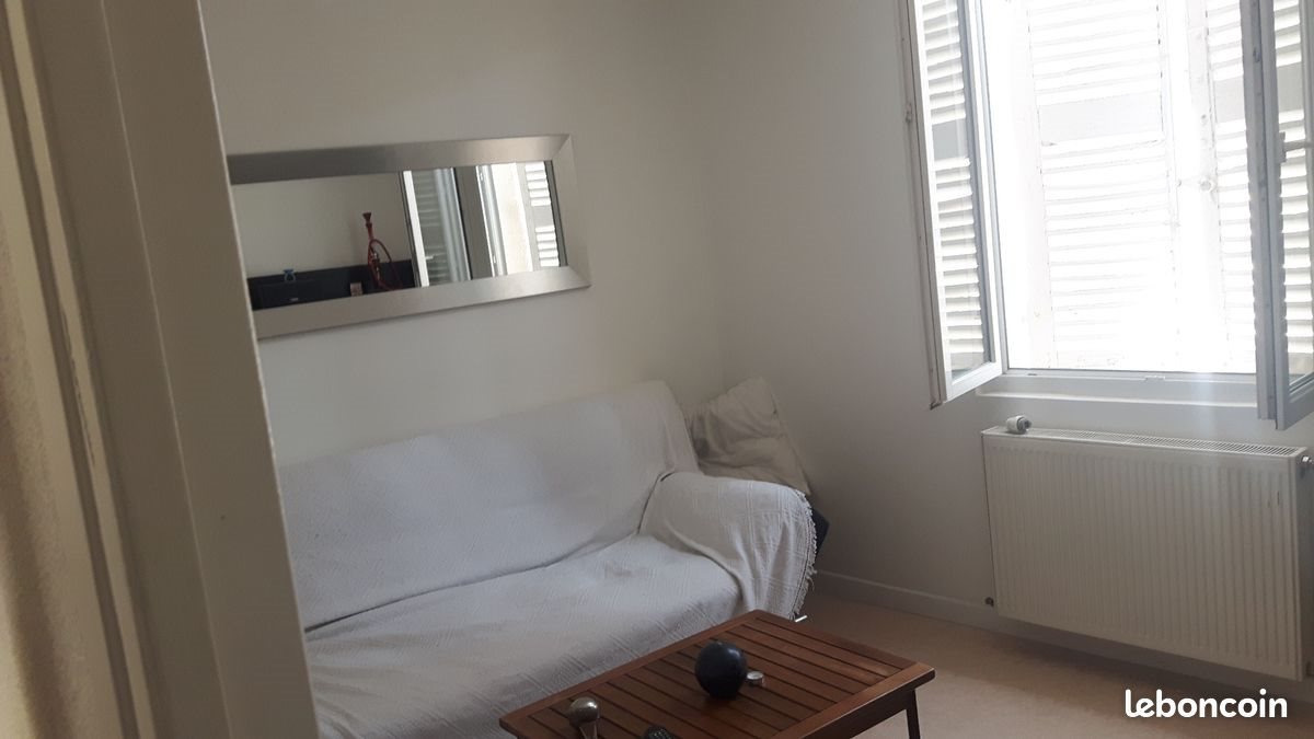 Maison à louer, 50m², Bourg-Argental