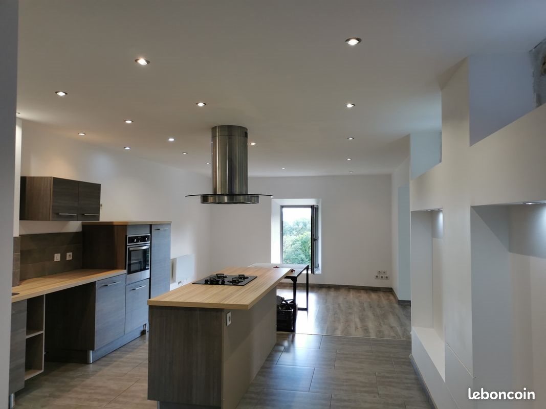 Appartement à louer, 90m², Vaulx