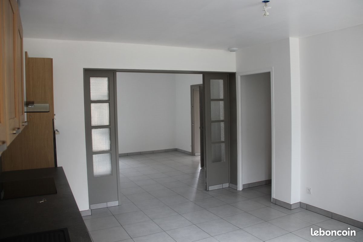 Maison à louer, 176m², Verneuil