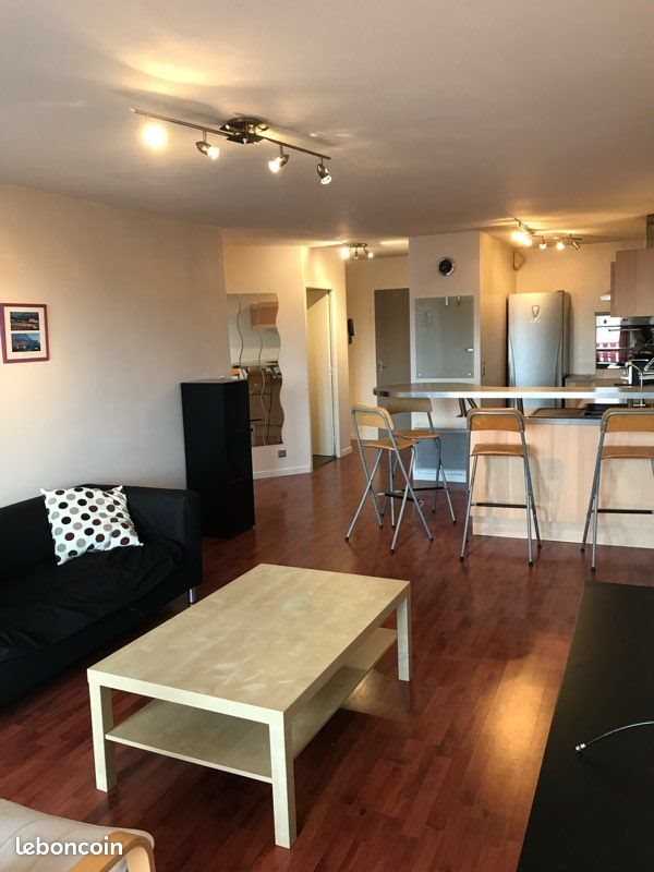 Appartement à louer, 53m², Gex