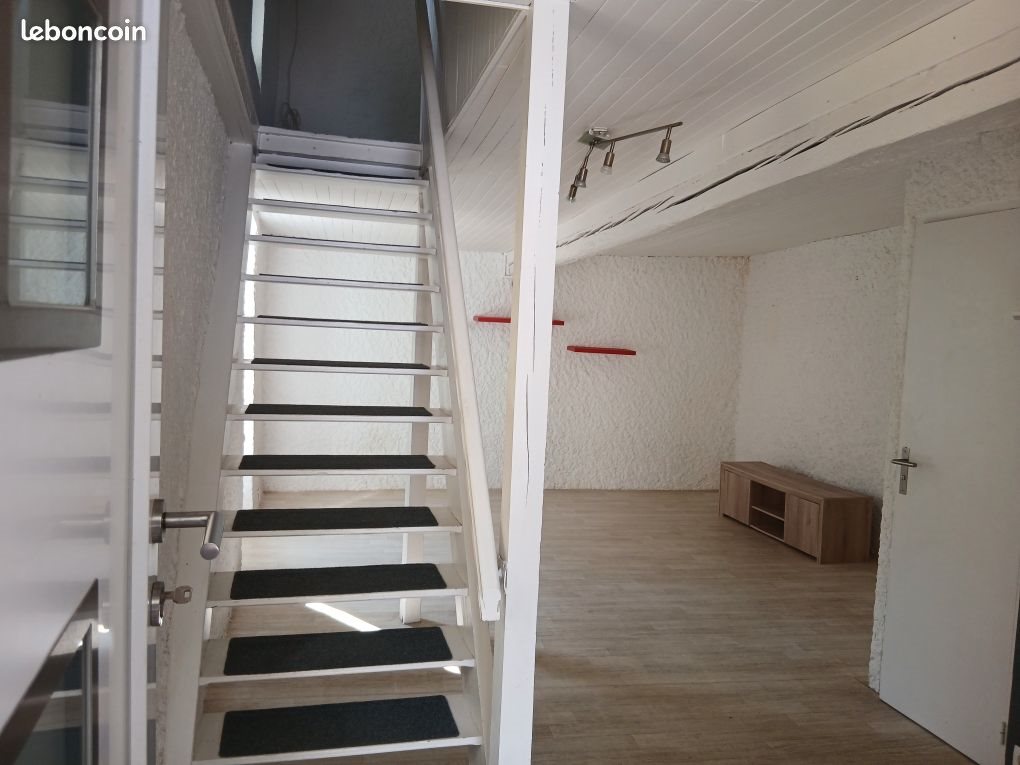 Maison à louer, 56m², Serves-sur-Rhône