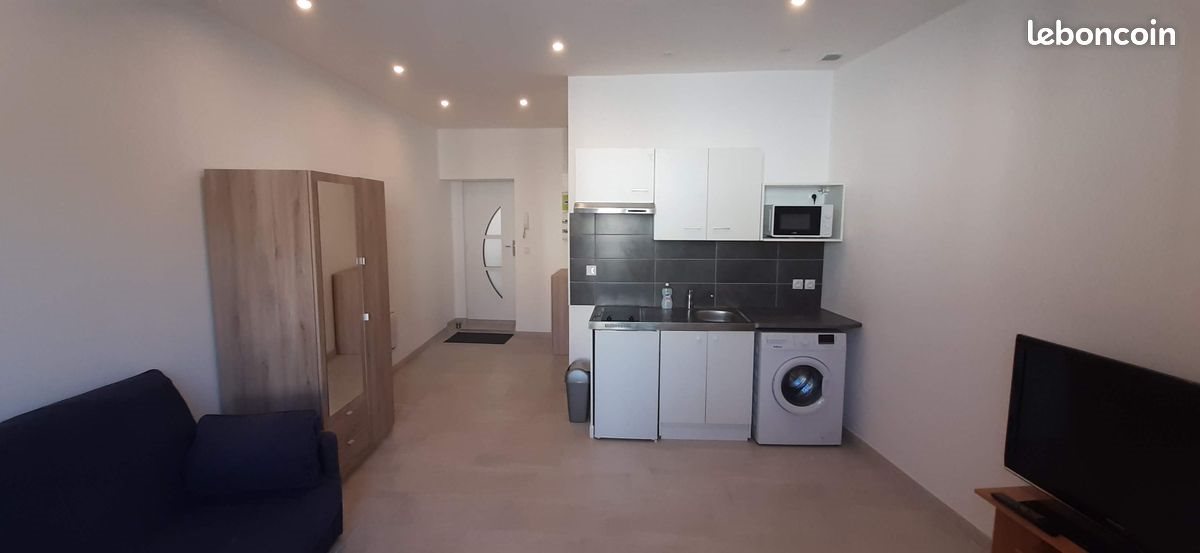 Appartement à louer, 26m², Nîmes