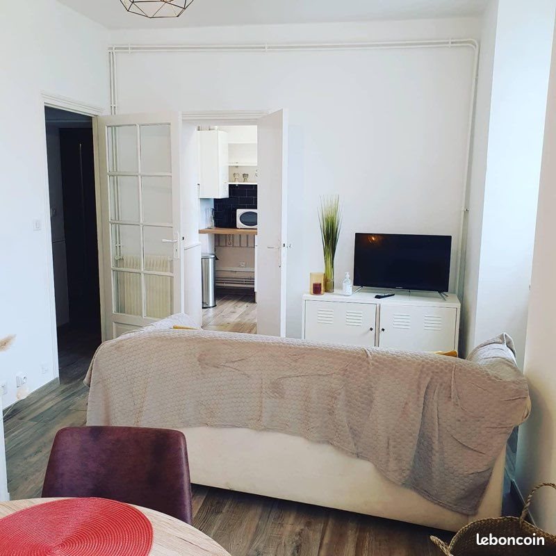 Appartement à louer, 40m², Oloron-Sainte-Marie