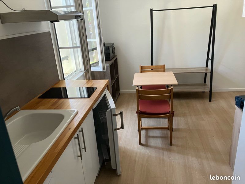 Appartement à louer, 22m², Figeac