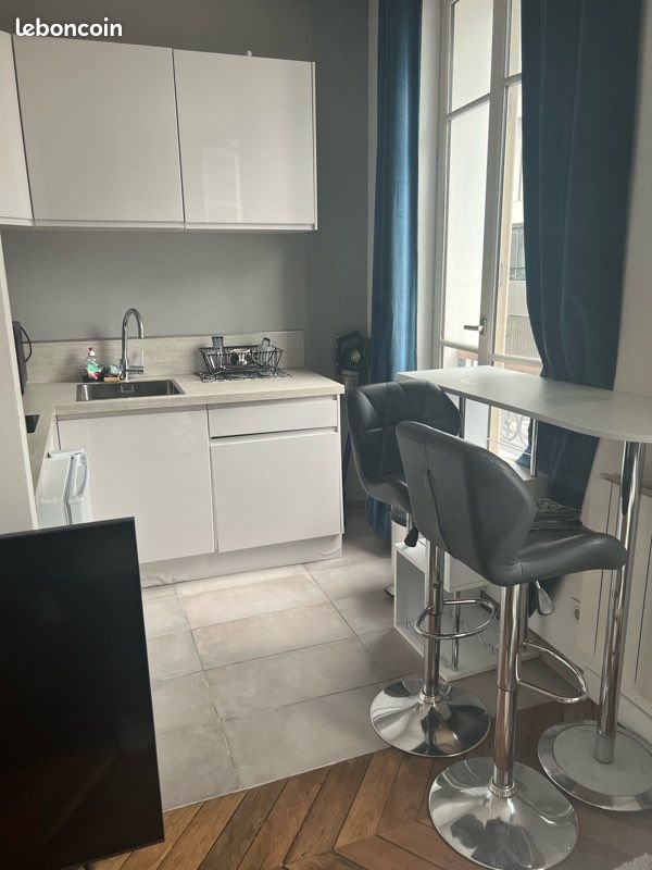 Appartement à louer, 25m², Courbevoie
