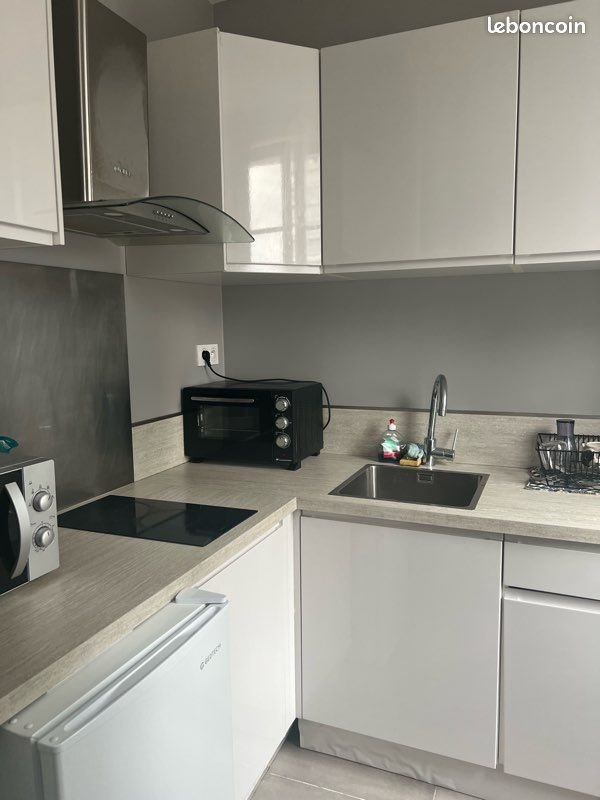 Appartement à louer, 25m², Courbevoie