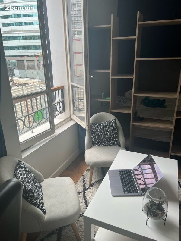 Appartement à louer, 25m², Courbevoie