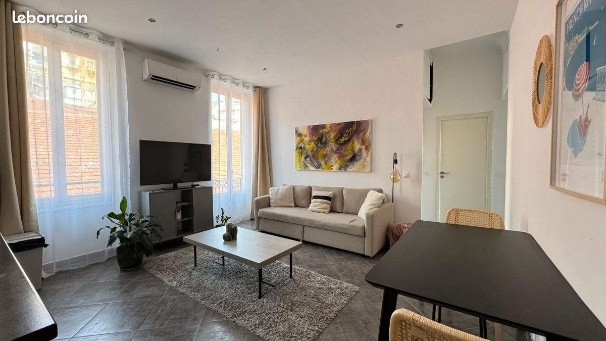 Appartement à louer, 60m², Beausoleil