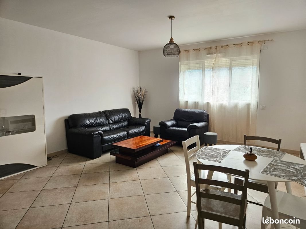 Appartement à louer, 58m², Borgo