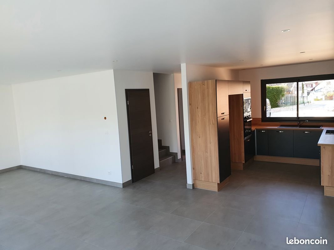 Maison à louer, 135m², Méréville