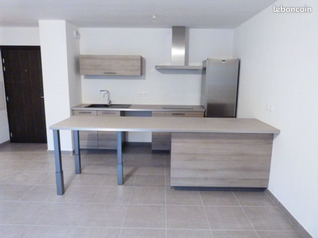 Appartement à louer, 65m², Bastia