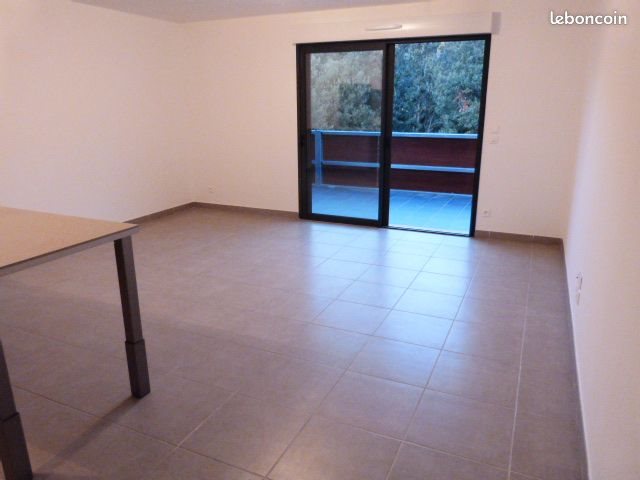 Appartement à louer, 65m², Bastia