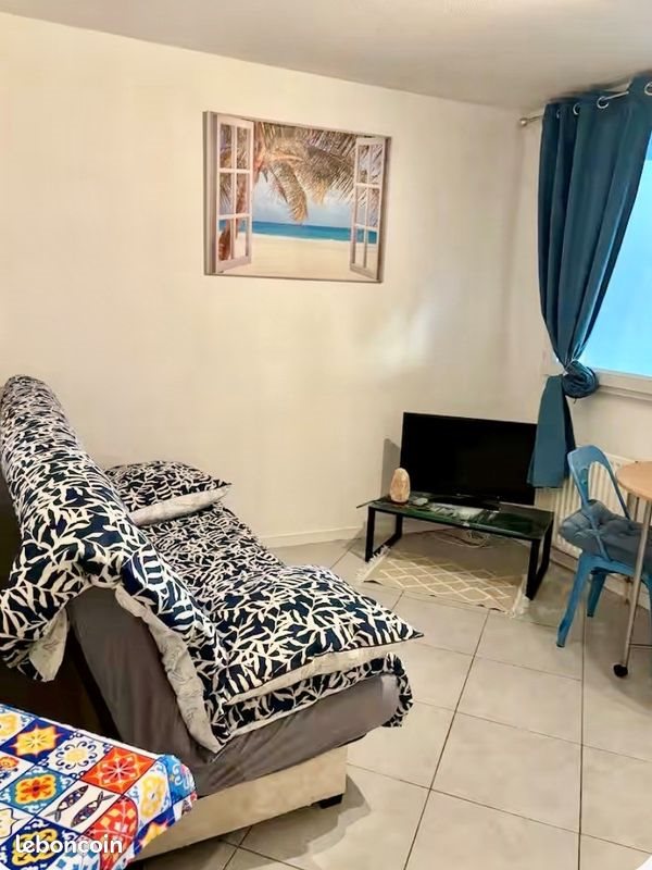 Appartement à louer, 21m², Marseille 9ème