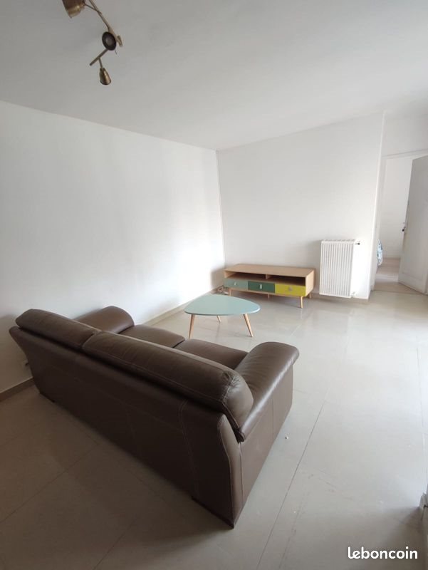 Appartement à louer, 93m², Evry