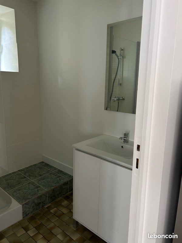 Maison à louer, 46m², Tresson