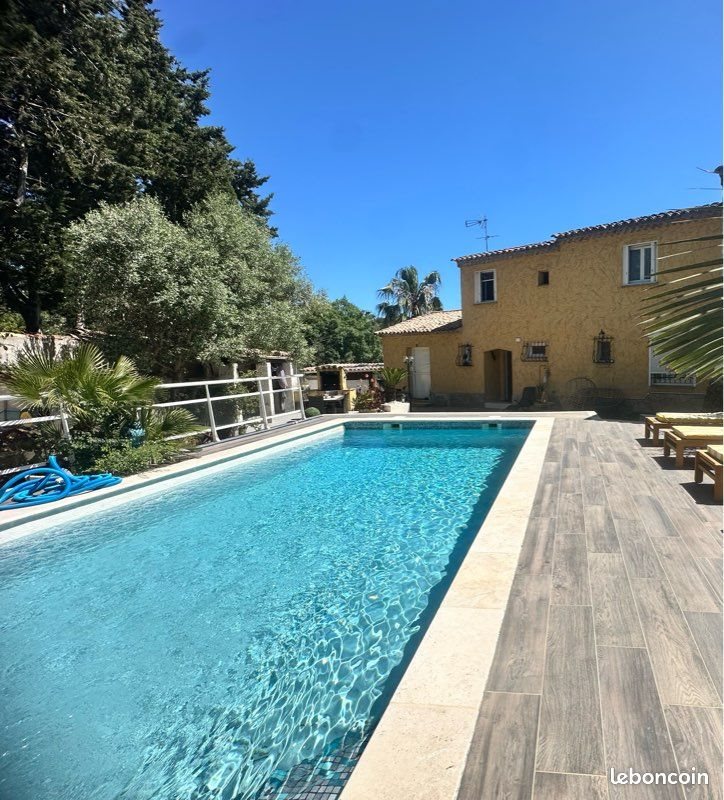 Maison à louer, 145m², Roquebrune-sur-Argens