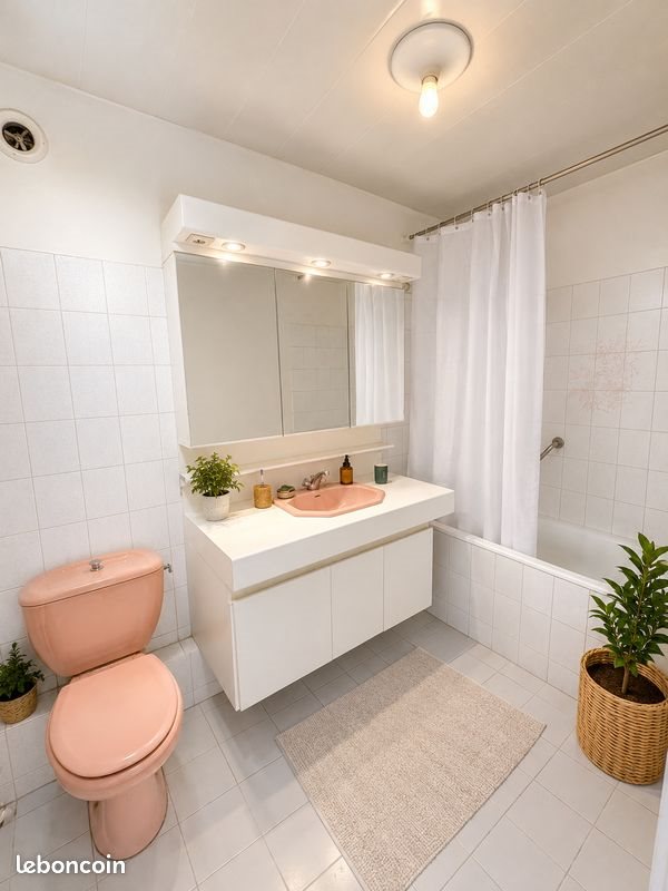 Appartement à louer, 45m², Paris 18ème