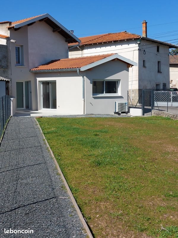 Maison à louer, 88m², Panissières