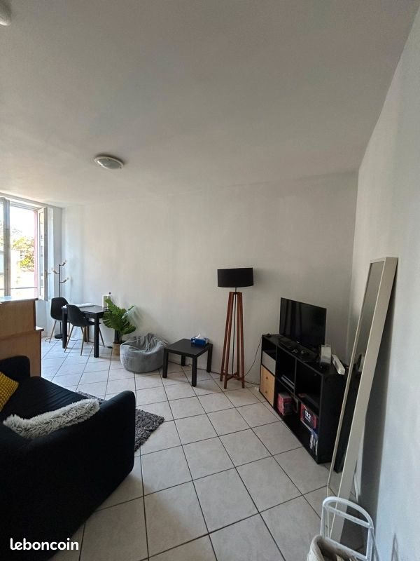 Appartement à louer, 28m², Castres