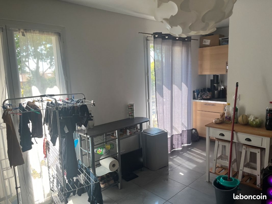 Appartement à louer, 25m², Arles