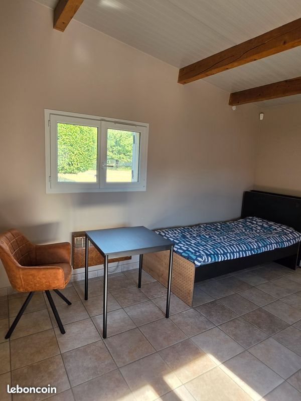Appartement à louer, 25m², Pont-de-Chéruy