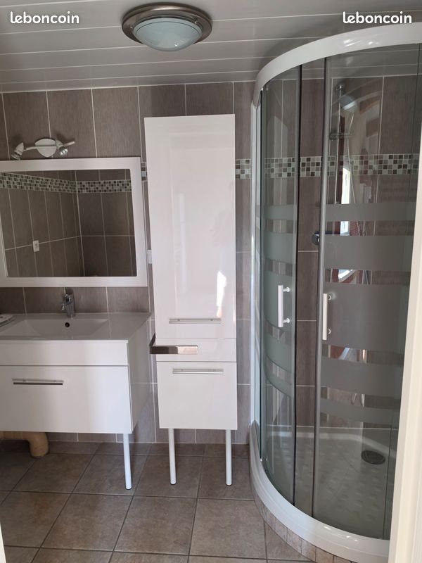 Appartement à louer, 25m², Pont-de-Chéruy