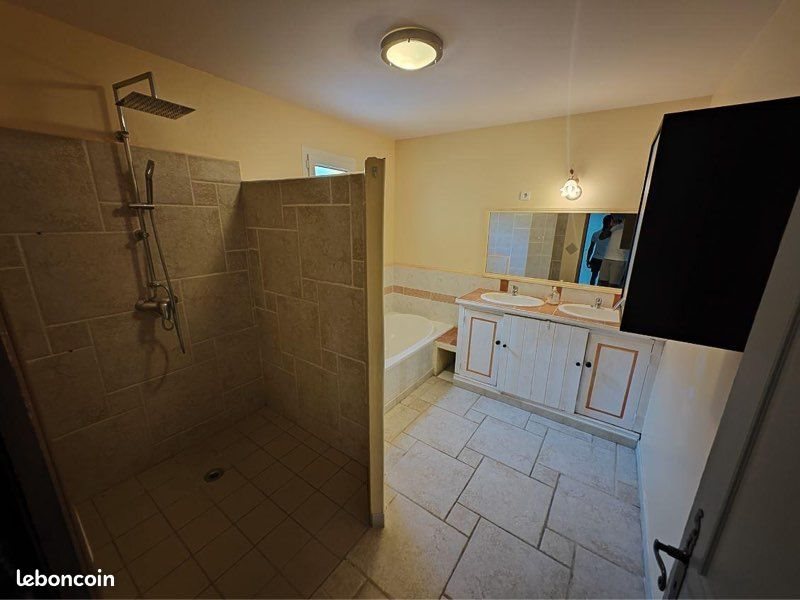 Maison à louer, 140m², Peipin