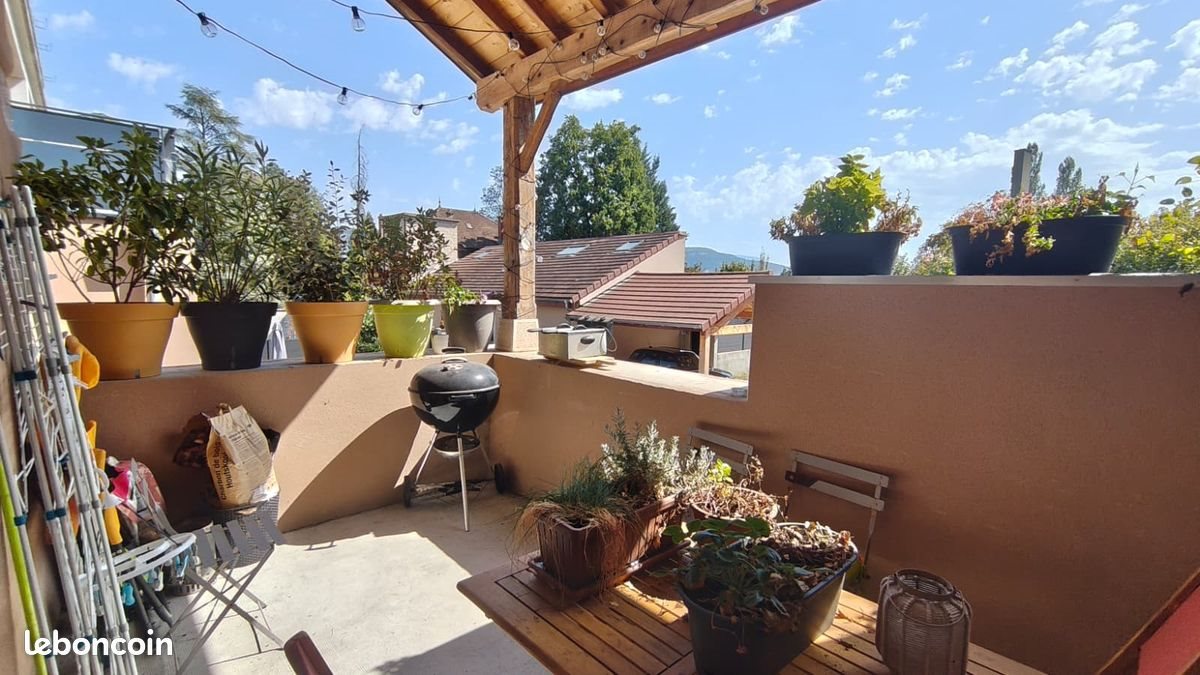 Maison à louer, 125m², Belley