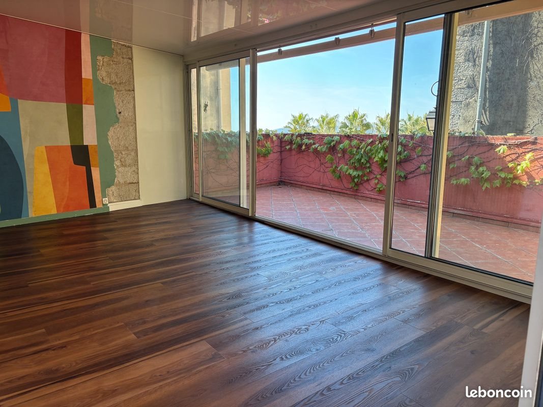 Maison à louer, 70m², Grasse