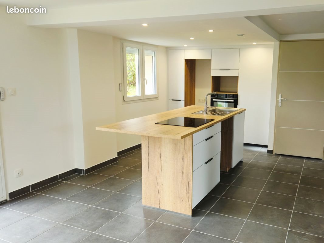 Maison à louer, 135m², Montbrison