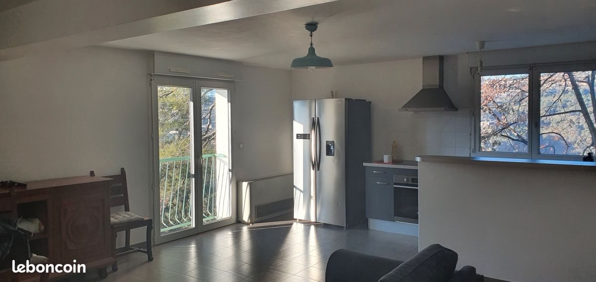 Appartement à louer, 83m², Saint-André-de-la-Roche