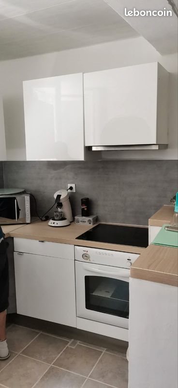Appartement à louer, 49m², Varages