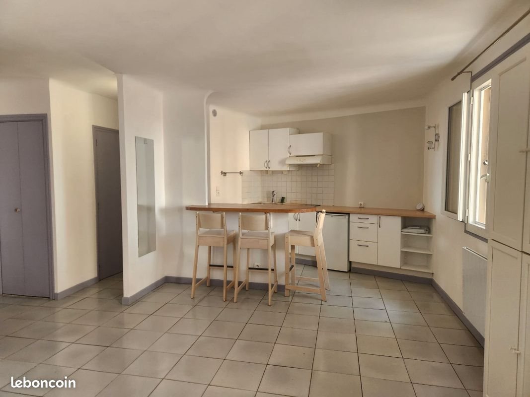 Appartement à louer, 32m², Saint-Rémy-de-Provence