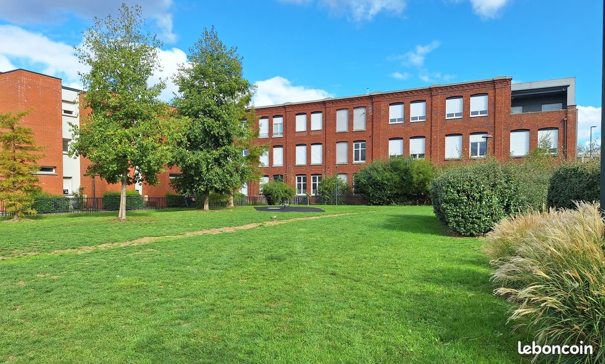 Appartement à louer, 68m², Loos