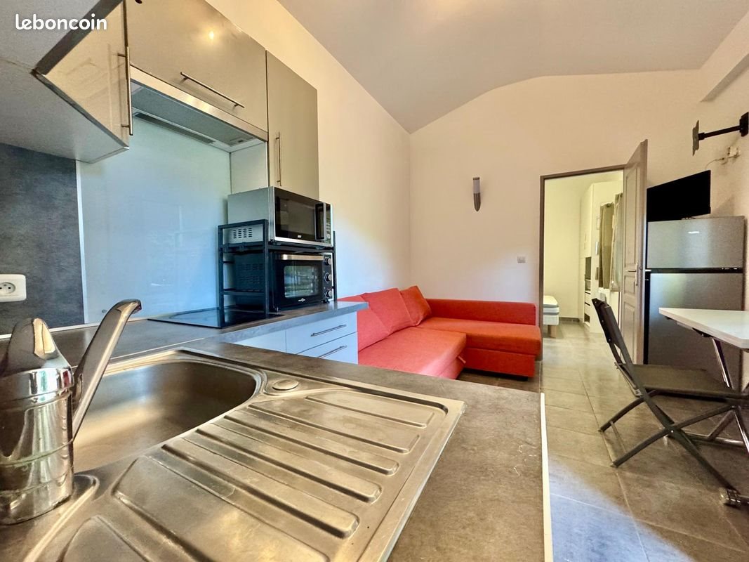 Maison à louer, 30m², Pélissanne
