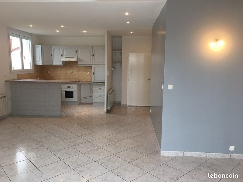 Appartement à louer, 65m², Montbrison