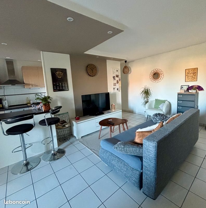 Appartement à louer, 59m², Nîmes