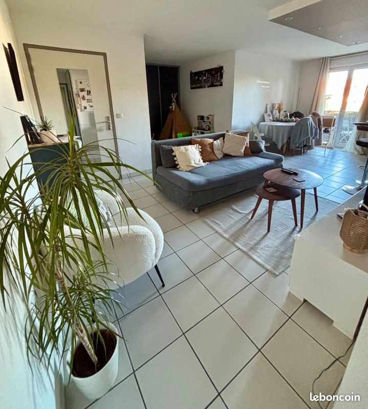 Appartement à louer, 59m², Nîmes