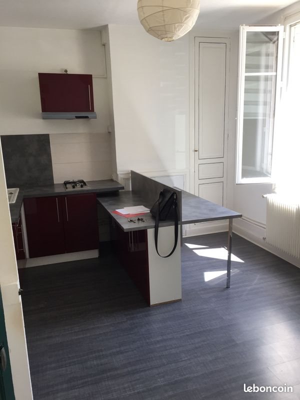 Appartement à louer, 27m², Tours